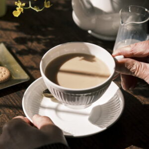 カフェでミルクティーを提供する３つの方法