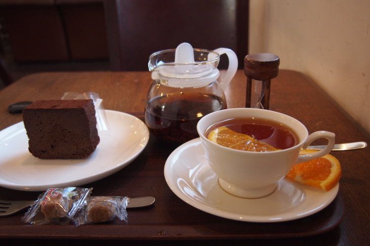 ティークラブを選んでいるカフェ