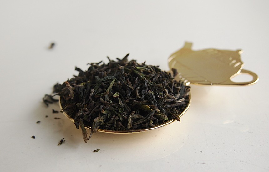 サングマ茶園の茶葉