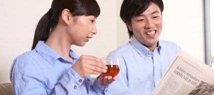 美しいティーカップの持ち方と紅茶の飲み方